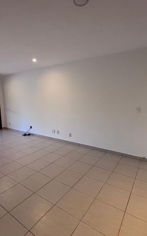 Apartamento à venda com 123m², 4 quartos e 3 vagas Apartamento à venda com 123m², 4 quartos e 3 vagasSala