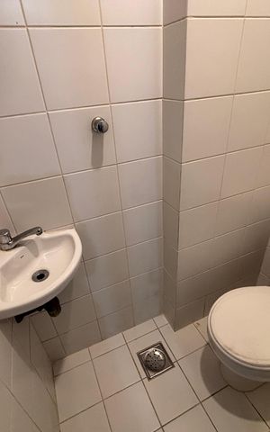 Apartamento à venda com 123m², 4 quartos e 3 vagas Apartamento à venda com 123m², 4 quartos e 3 vagasBanheiro de serviço