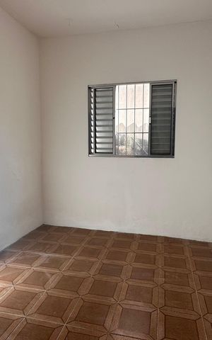 Casa para alugar com 80m², 2 quartos e sem vaga