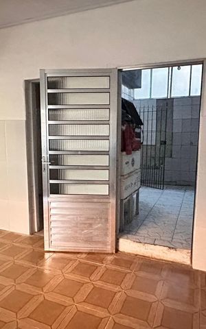Casa para alugar com 80m², 2 quartos e sem vaga