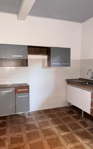 Casa para alugar com 80m², 2 quartos e sem vaga