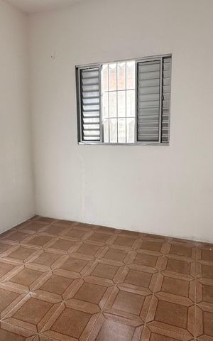 Casa para alugar com 80m², 2 quartos e sem vaga