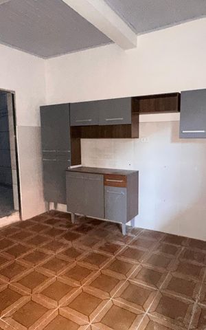 Casa para alugar com 80m², 2 quartos e sem vaga