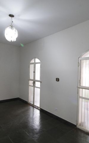 Casa para alugar com 380m², 6 quartos e 4 vagasSala