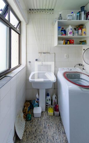 Apartamento para alugar com 90m², 3 quartos e 2 vagas Apartamento para alugar com 90m², 3 quartos e 2 vagasÁrea de Serviço
