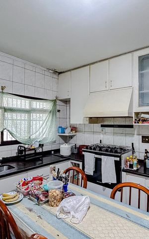 Casa à venda com 275m², 3 quartos e 2 vagasCozinha