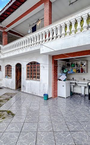 Casa à venda com 275m², 3 quartos e 2 vagasÁrea externa