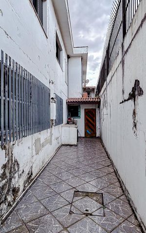 Casa à venda com 275m², 3 quartos e 2 vagasÁrea externa