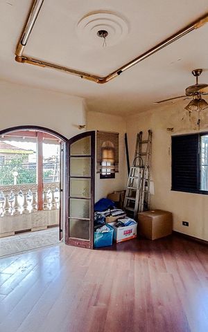 Casa à venda com 275m², 3 quartos e 2 vagasQuarto 4 - Suíte