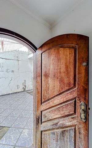Casa à venda com 275m², 3 quartos e 2 vagasCasa 2