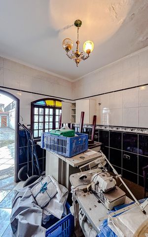 Casa à venda com 275m², 3 quartos e 2 vagasCasa 2