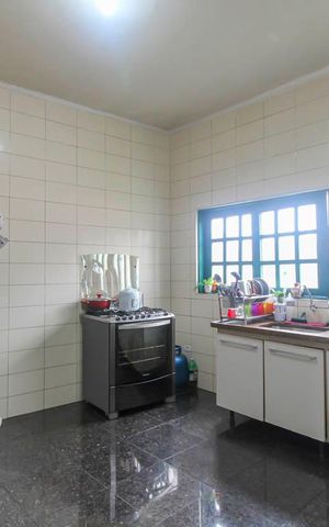 Casa à venda com 303m², 4 quartos e 3 vagas