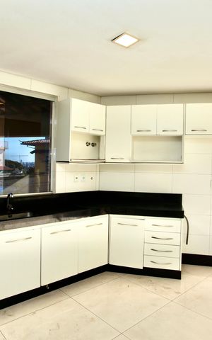 Casa para alugar com 92m², 3 quartos e sem vaga Casa para alugar com 92m², 3 quartos e sem vagaCozinha e Área de Serviço