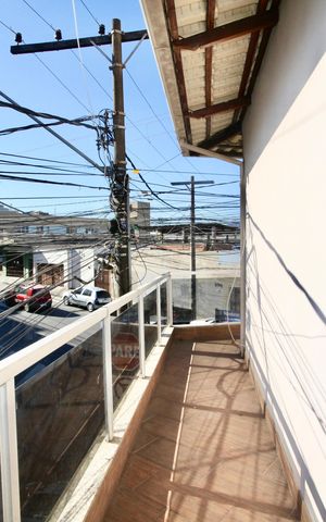 Casa para alugar com 92m², 3 quartos e sem vaga Casa para alugar com 92m², 3 quartos e sem vagaVaranda