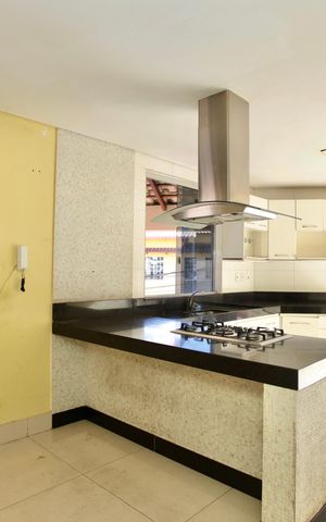 Casa para alugar com 92m², 3 quartos e sem vaga Casa para alugar com 92m², 3 quartos e sem vagaSala