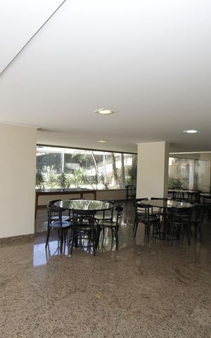 Apartamento à venda com 245m², 3 quartos e 3 vagasÁrea comum - Salão de festas