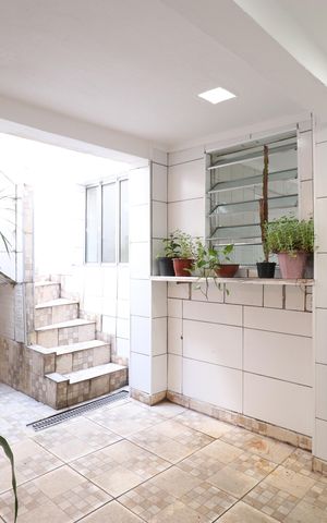 Casa à venda com 75m², 2 quartos e sem vagaÁrea de serviço 