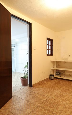Casa à venda com 75m², 2 quartos e sem vagaQuarto de serviço 