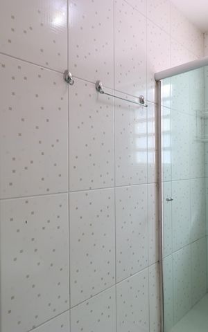 Casa à venda com 75m², 2 quartos e sem vagaBanheiro 