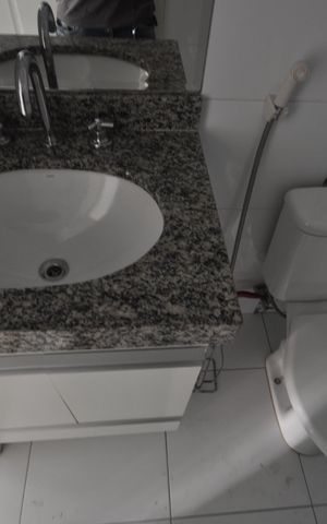 Casa de condomínio à venda com 60m², 2 quartos e 1 vagaBanheiro