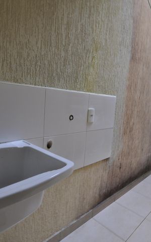 Casa de condomínio à venda com 60m², 2 quartos e 1 vagaÁrea de serviço