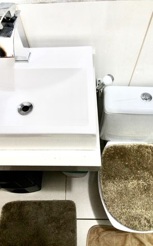 Casa para alugar com 180m², 3 quartos e 2 vagas Casa para alugar com 180m², 3 quartos e 2 vagasBanheiro 2