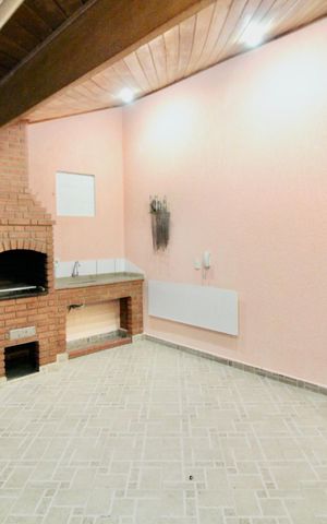 Casa para alugar com 180m², 3 quartos e 2 vagas Casa para alugar com 180m², 3 quartos e 2 vagasÁrea gourmet