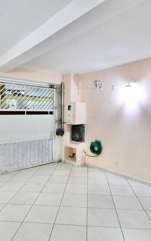 Casa para alugar com 180m², 3 quartos e 2 vagas Casa para alugar com 180m², 3 quartos e 2 vagasGaragem