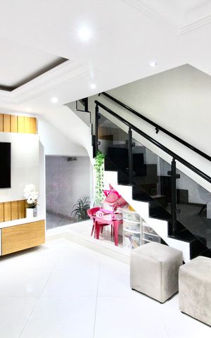 Casa para alugar com 180m², 3 quartos e 2 vagas Casa para alugar com 180m², 3 quartos e 2 vagasSala