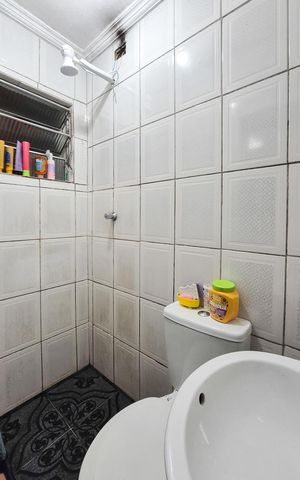 Casa à venda com 300m², 4 quartos e 1 vaga Casa à venda com 300m², 4 quartos e 1 vagaBanheiro da Suíte 2 - casa 2