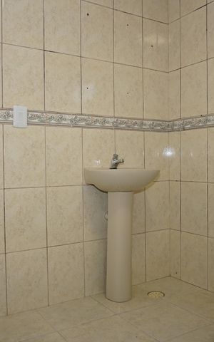 Casa para alugar com 45m², 1 quarto e sem vagaBanheiro