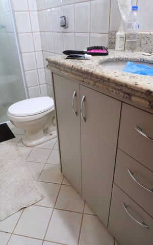Apartamento para alugar com 104m², 3 quartos e 2 vagasBanheiro do Quarto 1