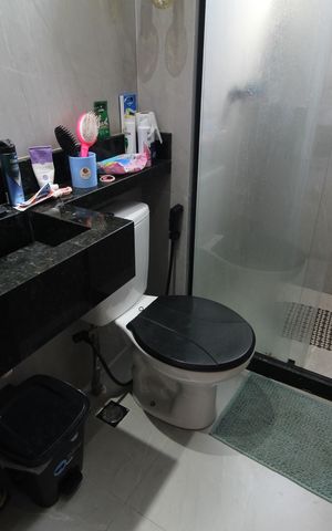 Apartamento para alugar com 50m², 2 quartos e sem vagaBanheiro