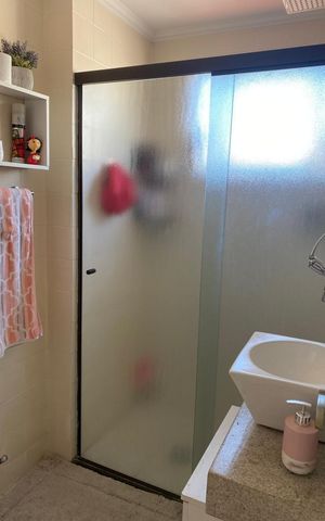 Apartamento à venda com 55m², 2 quartos e 1 vaga Apartamento à venda com 55m², 2 quartos e 1 vagaBanheiro