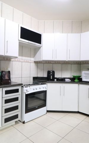 Casa para alugar com 180m², 3 quartos e 2 vagasCozinha