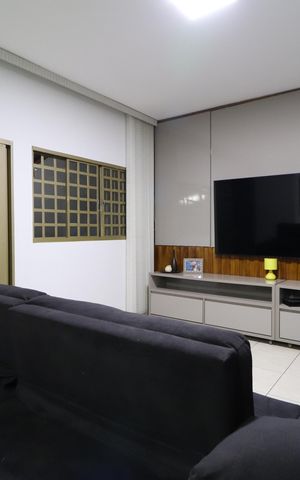 Casa para alugar com 180m², 3 quartos e 2 vagasSala