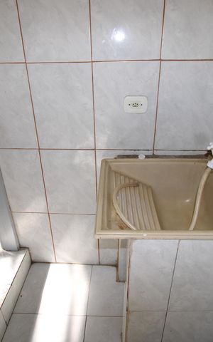 Casa para alugar com 60m², 2 quartos e sem vagaCozinha e Área de Serviço