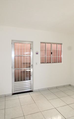 Casa para alugar com 60m², 2 quartos e sem vagaSala