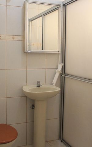 Casa para alugar com 282m², 4 quartos e 4 vagasBanheiro 2