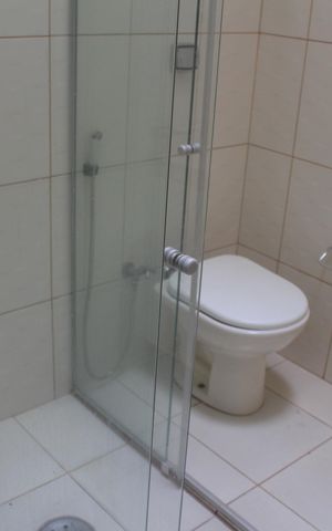 Casa para alugar com 282m², 4 quartos e 4 vagasBanheiro 1