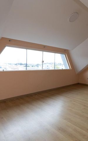 Casa à venda com 148m², 3 quartos e 2 vagas Casa à venda com 148m², 3 quartos e 2 vagasSuíte master