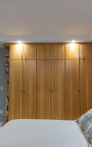 Casa à venda com 127m², 2 quartos e 4 vagas Casa à venda com 127m², 2 quartos e 4 vagasSuíte