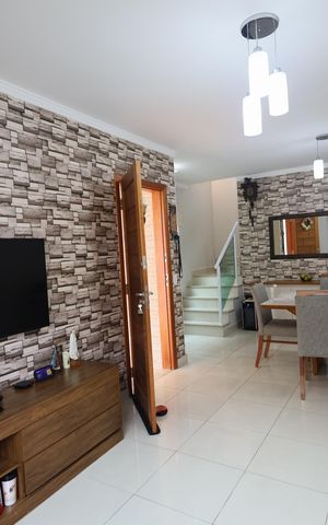 Casa à venda com 140m², 3 quartos e 3 vagasSala