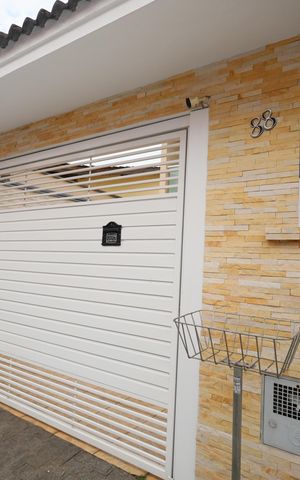 Casa à venda com 140m², 3 quartos e 3 vagasFachada
