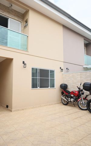 Casa à venda com 140m², 3 quartos e 3 vagasGaragem