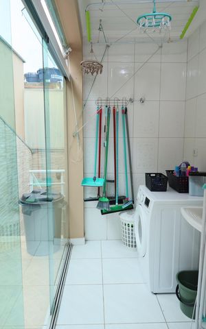 Casa à venda com 140m², 3 quartos e 3 vagasÁrea de Serviço