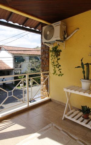 Casa de condomínio à venda com 119m², 4 quartos e 3 vagasVaranda da Suíte 3