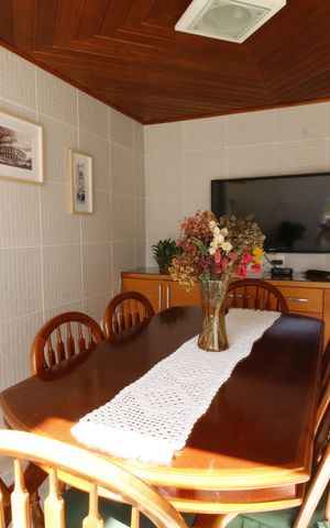 Casa de condomínio à venda com 119m², 4 quartos e 3 vagasQuintal