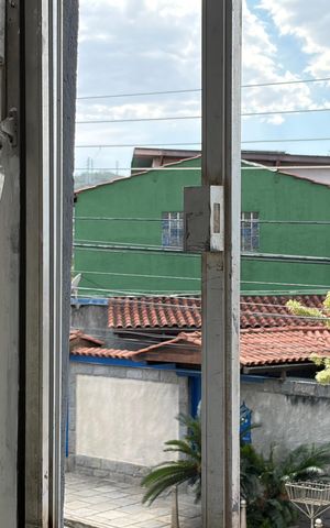 Casa para alugar com 80m², 3 quartos e sem vaga Casa para alugar com 80m², 3 quartos e sem vagaFalta vidro