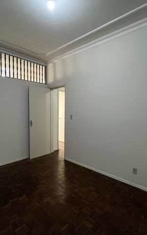 Apartamento para alugar com 182m², 4 quartos e 1 vaga Apartamento para alugar com 182m², 4 quartos e 1 vagaQuarto 1